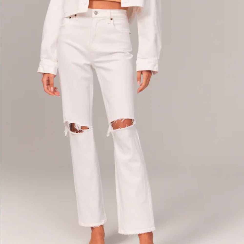 Abercrombie Ultra High Rise 90s Straight Jeans